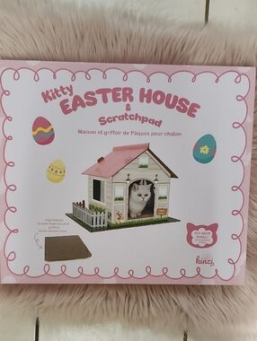 Brand New KINZI PET KITTY EASTER HOUSE & SCRATCHPAD
